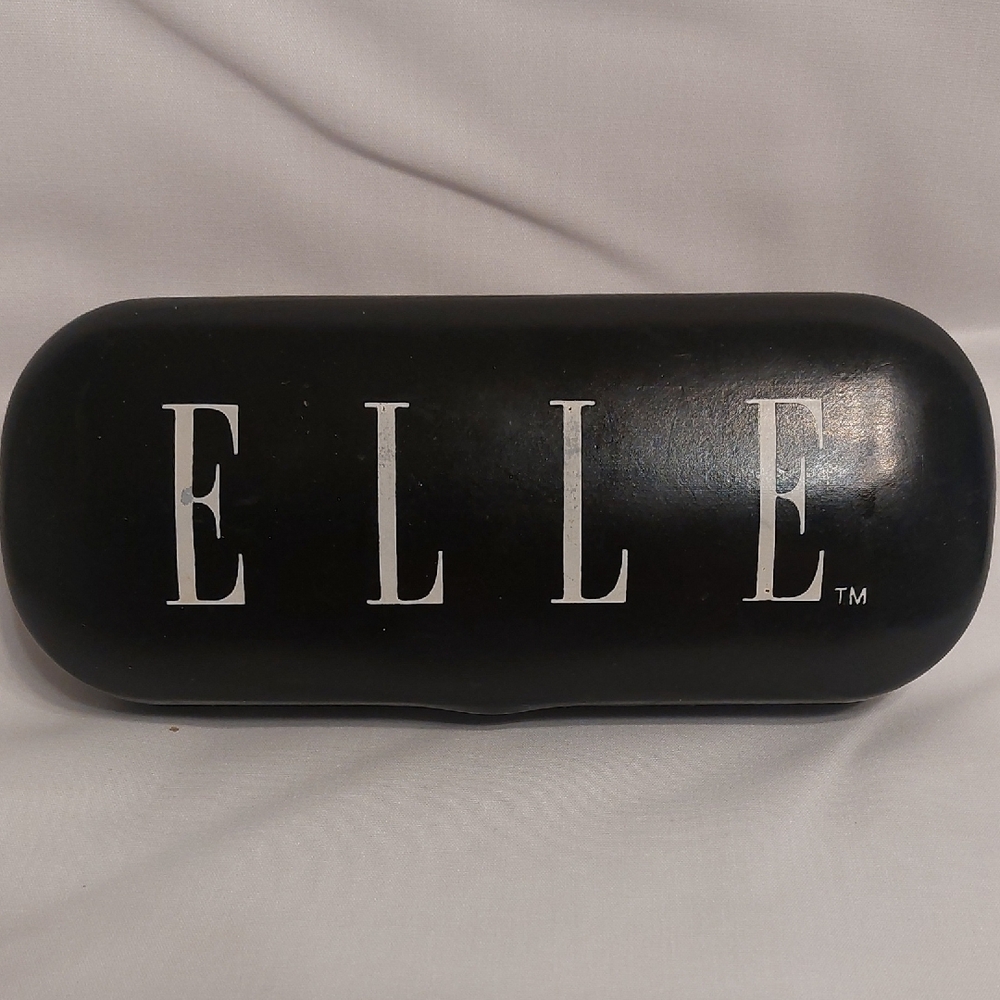 Elle Classic Black Eyeglass Holder